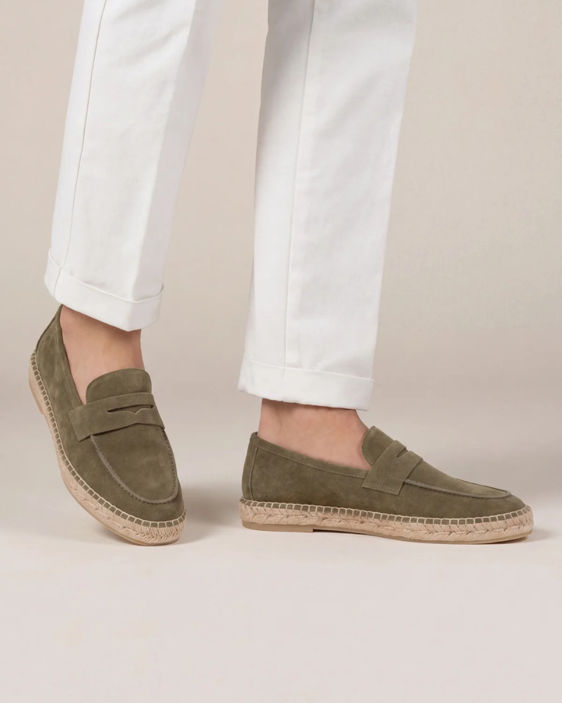 catalog-src:43052a97ae05 Olive Suède Riviera Espadrille