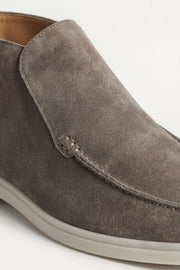 catalog-src:7e10373889aa Capri High Top Loafer Olive Green