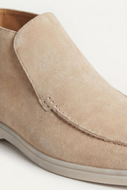 catalog-src:d11f58b43537 Capri High Top Loafer Beige