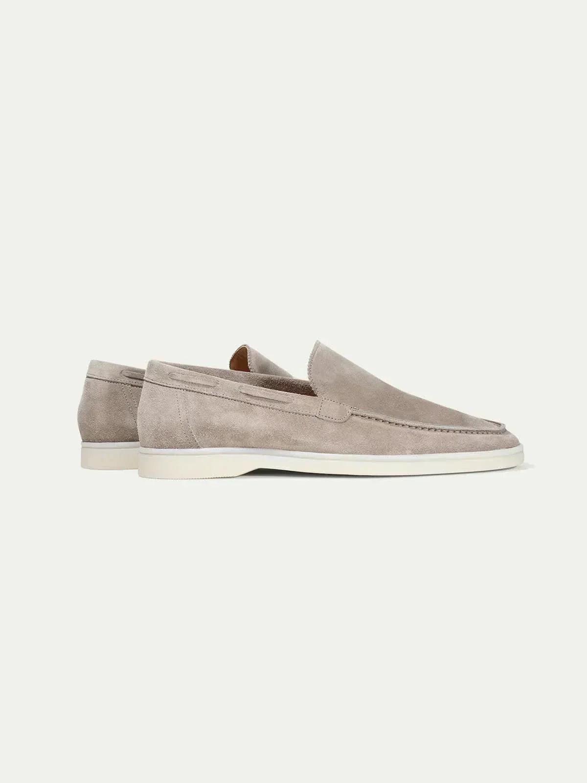catalog-src:90ce8d6eeb22 Classic Suède Loafer Light Grey
