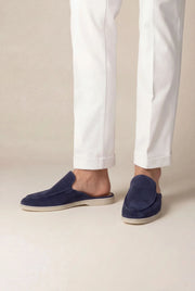 catalog-src:89689de10278 Navy Suède Yacht Mule