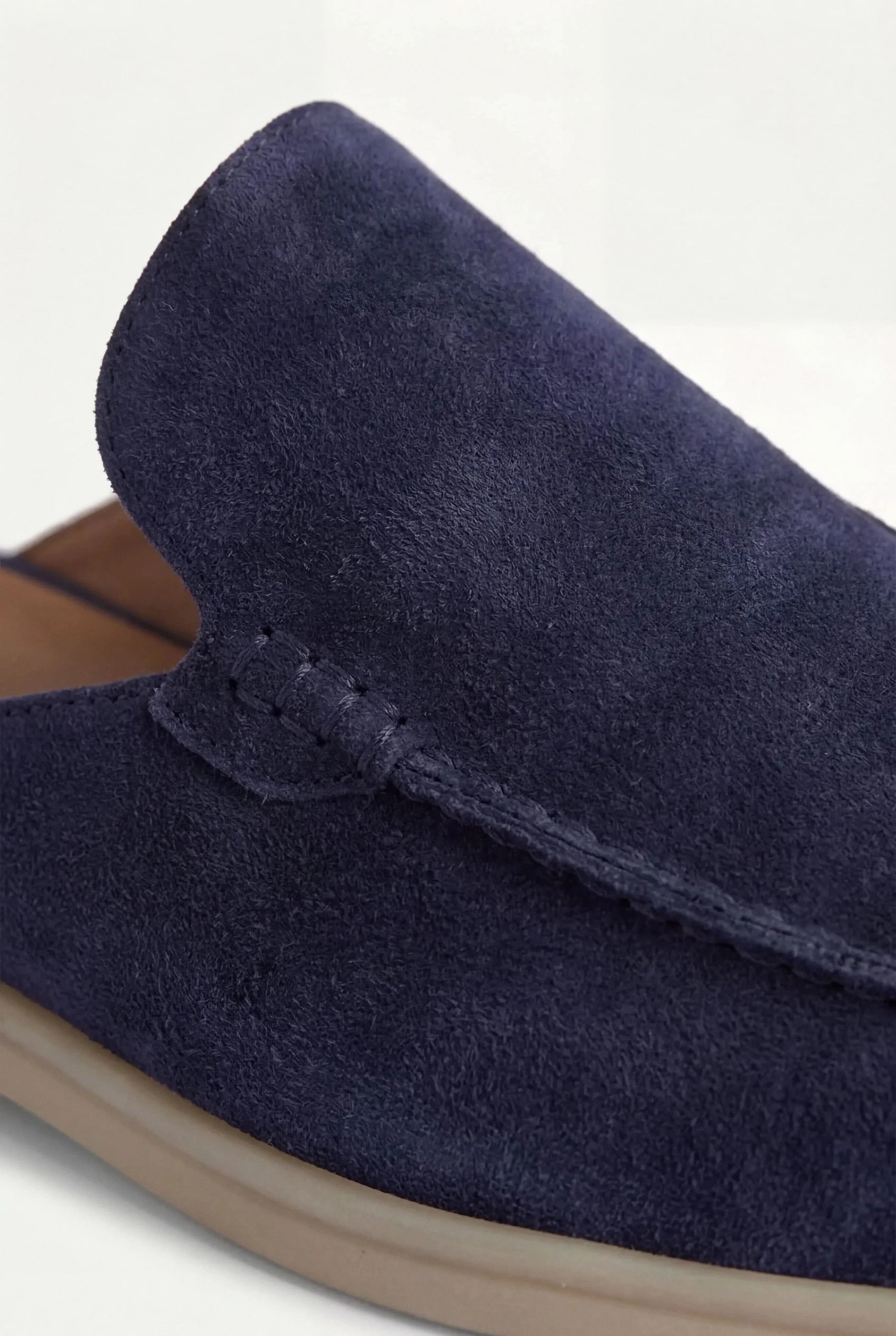 catalog-src:3408da0e2a01 Navy Suède Yacht Mule