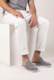 catalog-src:f42a8c0cd8e6 Grey Suède Yacht Mule