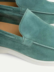 catalog-src:c0761f531794 Classic Suède Loafer Apple Blue