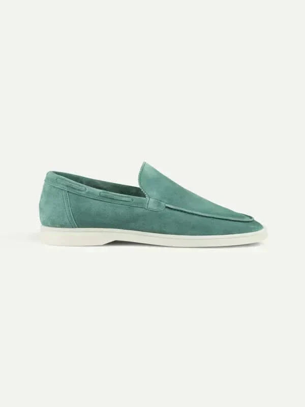 catalog-src:d98e576fee5b Classic Suède Loafer Apple Blue