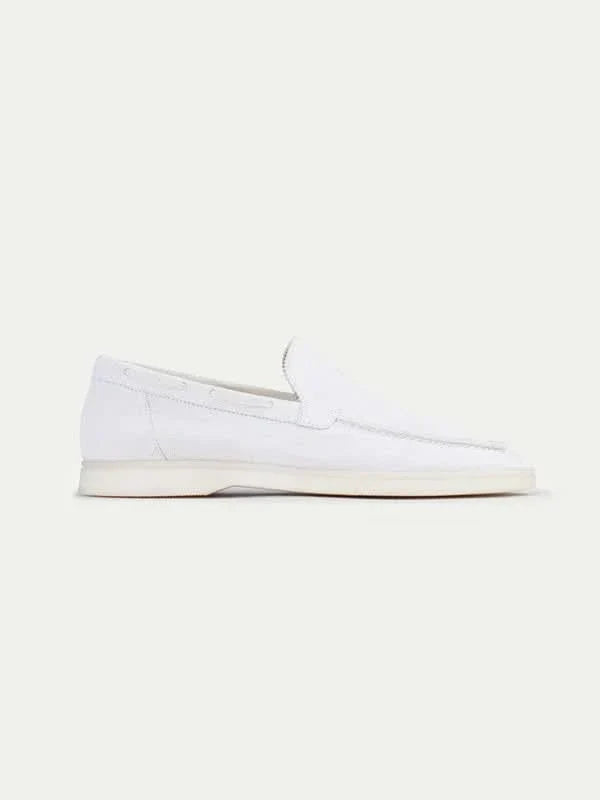 catalog-src:32e4be4c4a4d Classic Suède Loafer Pearl White
