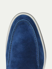 catalog-src:f93387624005 Classic Suède Loafer Berry Blue