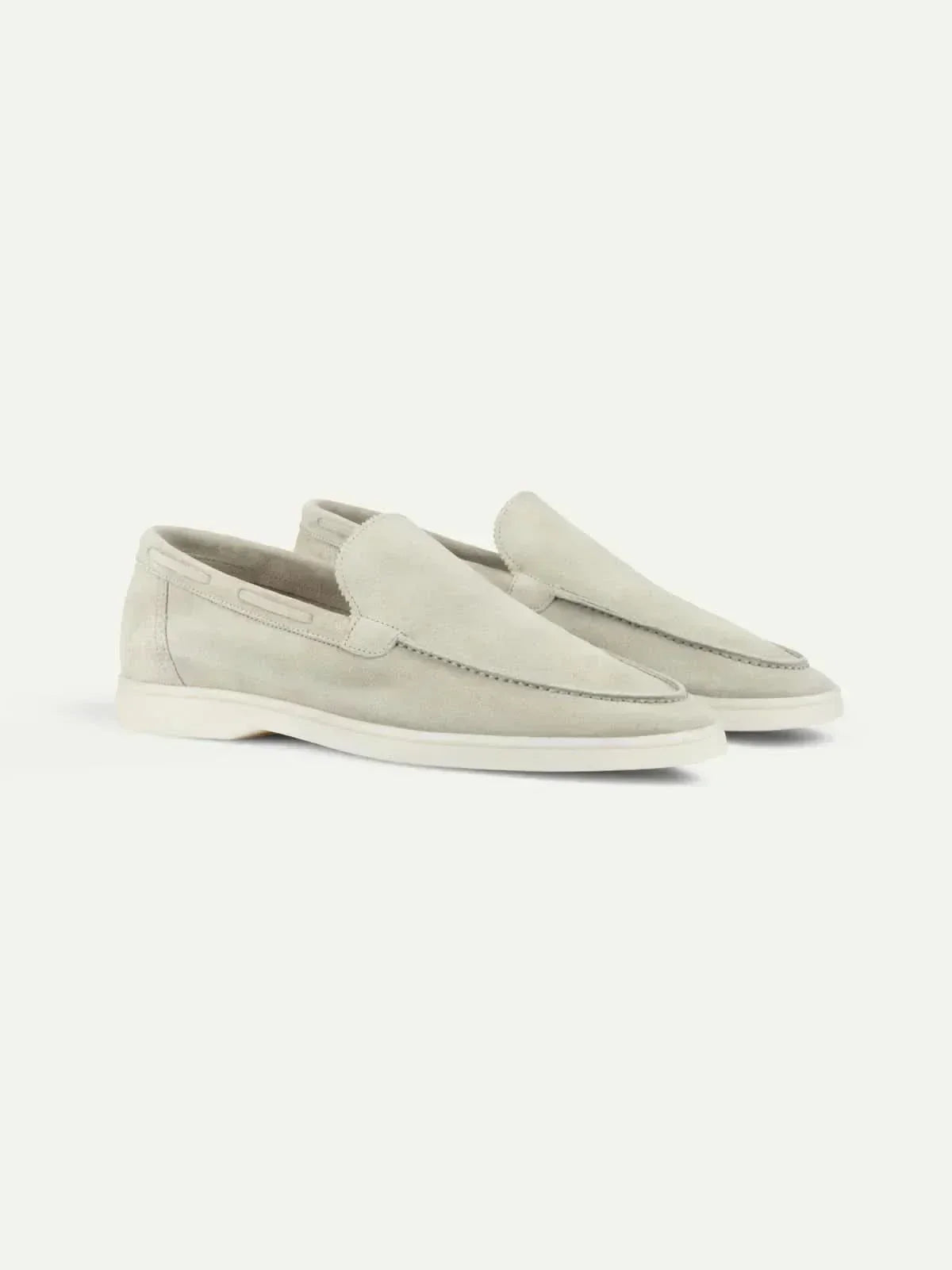catalog-src:c0b2d05e308e Classic Suède Loafer Creme