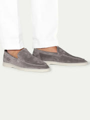 catalog-src:8b484a0500ac Classic Suède Loafer Grey